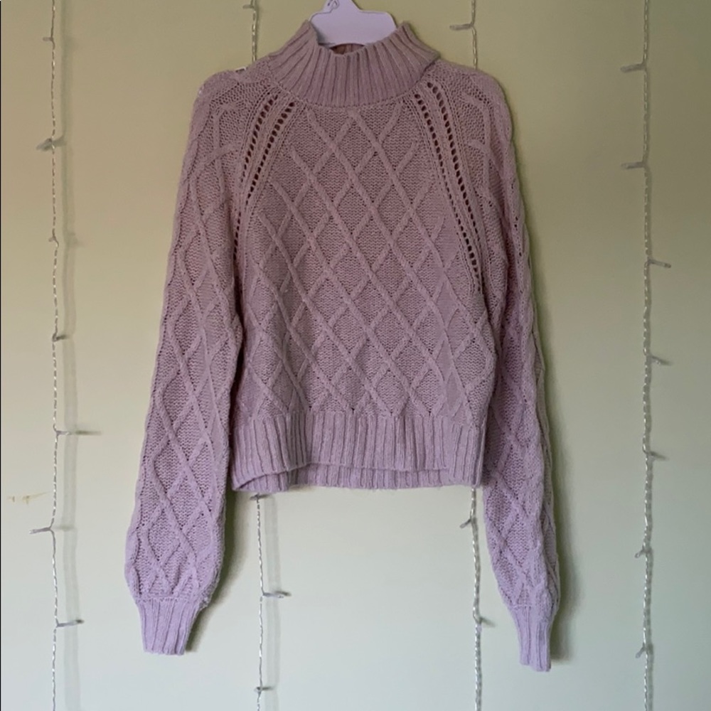 Cropped beige American Eagle Sweater rarely worn
